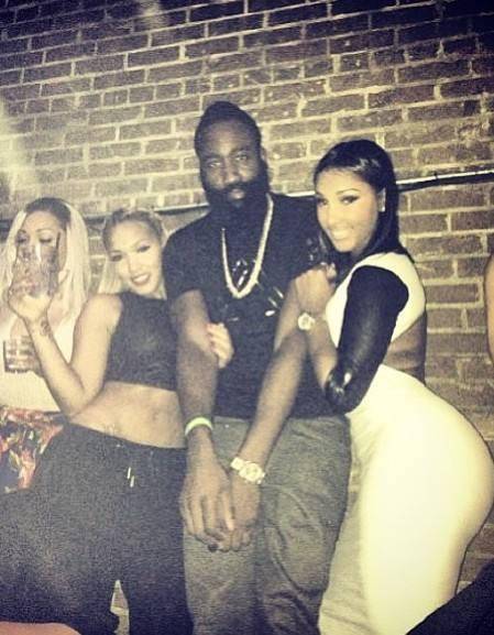 浙江vs海牛首发：4外援PK4外援，王钰栋、李提香出战（浙江战海牛首发公布：四外援对决四外援，王钰栋与李提香先发）