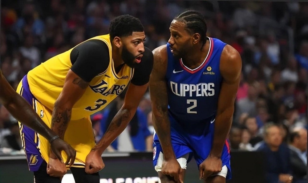 福克斯：上一场我得分不多但表现还行 会继续在得分之外影响比赛（福克斯：上一场得分不多但发挥不错，将在得分之外持续影响比赛）