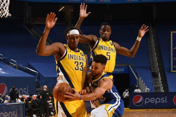 赛点一刻！米兰3：2擒获科内利亚诺，捧起意大利女排超级杯！（决胜时刻！米兰3-2力克科内利亚诺，捧起意大利女排超级杯！）