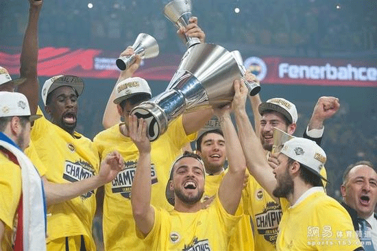 记者：森林穆里略、津琴科等多名伤员进入欧联名单，有望复出（记者：森林后卫穆里略、津琴科等多名伤员入列欧联名单，复出在望）