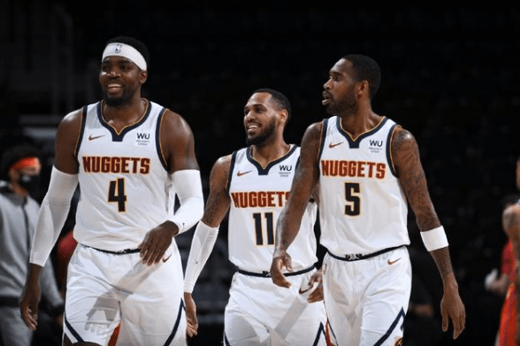 辽宁男篮王哲林末节关键表现（王哲林末节爆发助辽宁男篮锁定胜局）