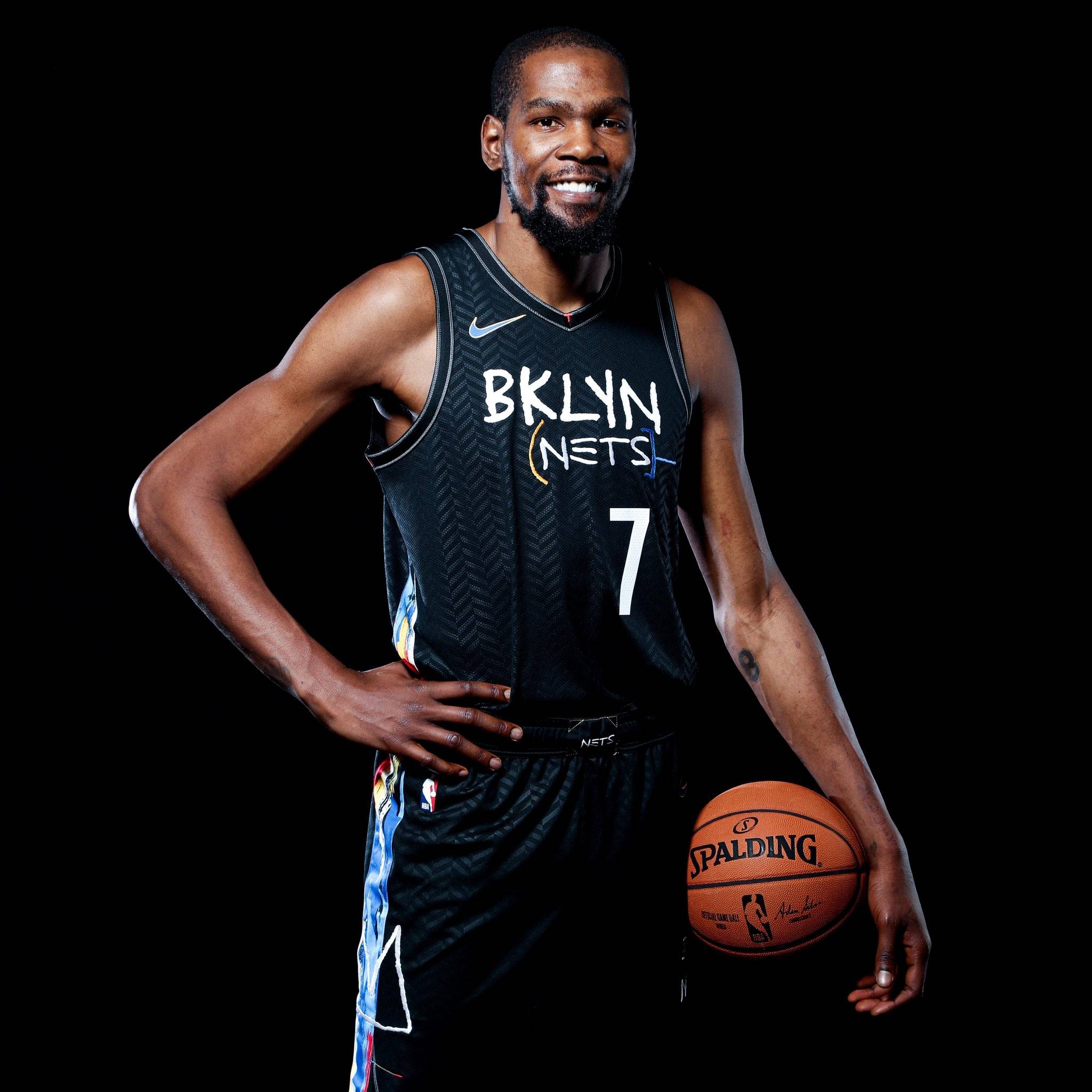 瓦塞尔半场表现低迷，数据统计不佳（瓦塞尔半场发挥不佳，数据惨淡）