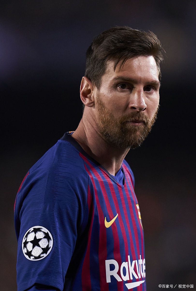 陈威vs柔佛新山半场数据：贡献5次扑救，评分暂为全场最高（陈威半场战柔佛新山：完成5次扑救，评分暂列全场第一）