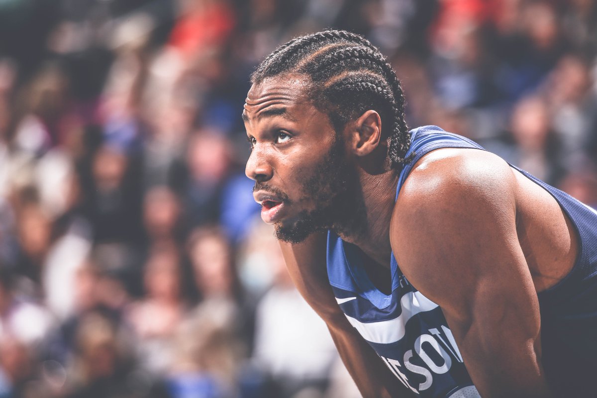 WTT总决赛：王楚钦／孙颖莎3-0横扫松岛辉空／张本美和晋级决赛（WTT总决赛：王楚钦／孙颖莎3-0完胜松岛辉空／张本美和挺进决赛）