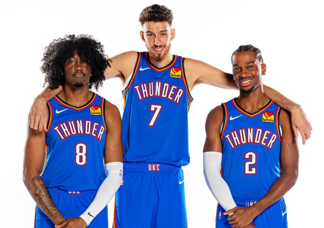 复出+梅开二度：蓝军未来新援埃梅加vs里尔个人集锦（复出即双响：蓝军准新援埃梅加对阵里尔个人集锦）