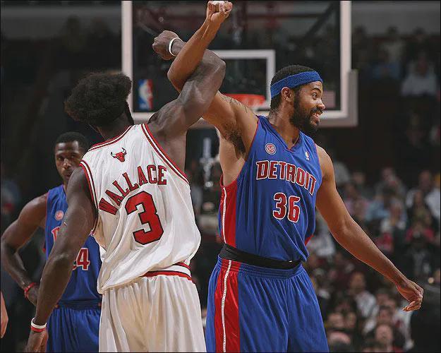 巴黎圣日耳曼梅西助攻内马尔进球（梅西送助攻，内马尔为巴黎圣日耳曼建功）