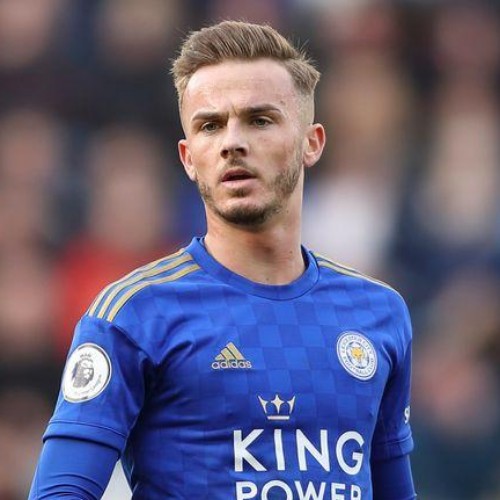 本泽马评选历史最佳阵容：（本泽马评出心目中历史最佳阵容）