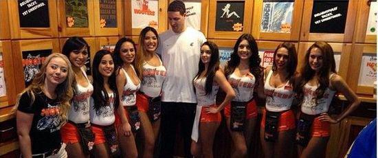 去年12月遭遇心脏骤停，博韦：我正在为一年内重返赛场而努力（博韦谈去岁12月心脏骤停：正全力争取一年内复出）