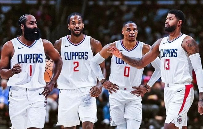 猛龙队近期遭遇了严重的困境，他们的排名从之前的领先位置跌至东部第四。（猛龙陷入低潮，排名由领跑下滑至东部第四）