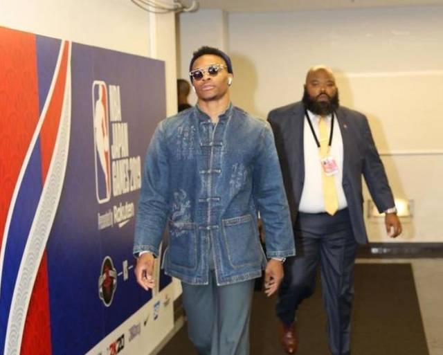 里程碑！科利尔成为爵士队史上拿到500助攻最快的球员（科利尔创队史纪录：爵士最快达成500次助攻）