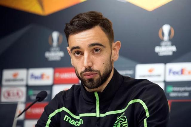 友谊赛战报：斯坦韦戴帽，张琳艳造险，英格兰女足8-0中国女足（热身赛快讯：英格兰女足8-0中国女足，斯坦韦上演帽子戏法，张琳艳屡造险情）