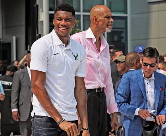 拉莫斯社媒：我永远为担任蒙特雷队长而自豪，感谢俱乐部球迷（拉莫斯社媒发声：身为蒙特雷队长永远自豪，感谢俱乐部与球迷）