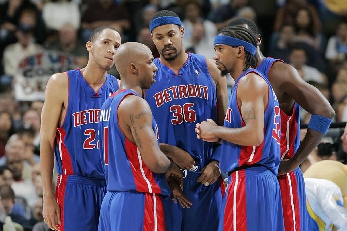 布伦森47分，45+次数比肩尼克斯名宿伯纳德·金队史最多（布伦森轰47分，45+次数追平尼克斯传奇伯纳德·金并列队史第一）