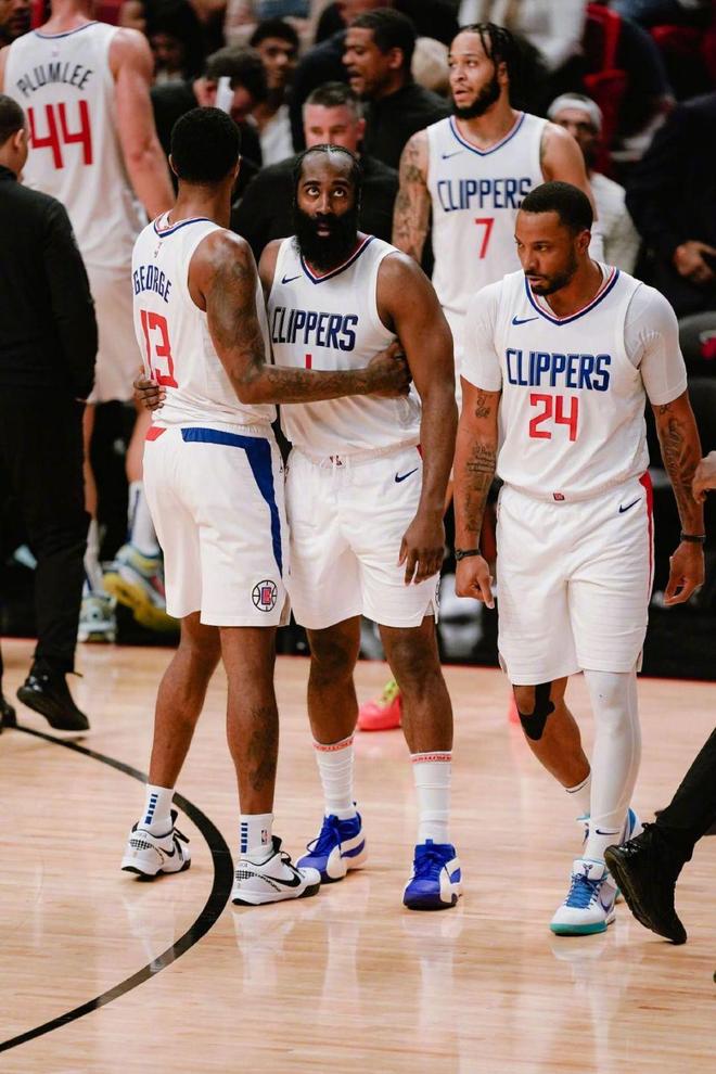 尤文图斯官方：加蒂右膝内侧半月板受伤，至少缺席1个月（尤文官宣：加蒂右膝内侧半月板受伤，预计至少休战一个月）