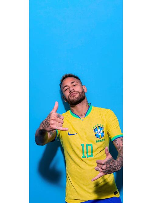 欧冠球员表现评析：C罗连续进球,（欧冠球员状态观察：C罗连场建功）